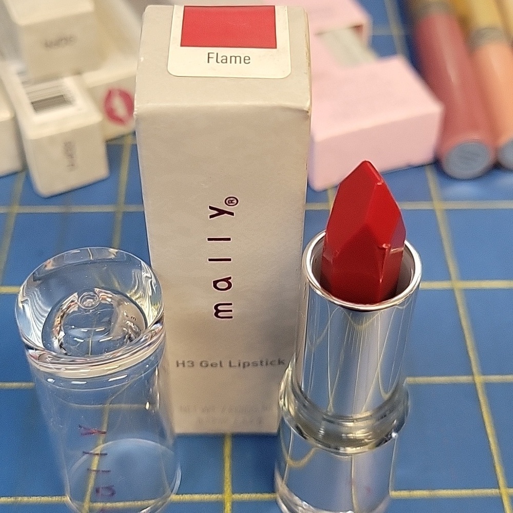 Mally Beauty H3 Gel Lipstick - Bold Flame 3.4g New In Box